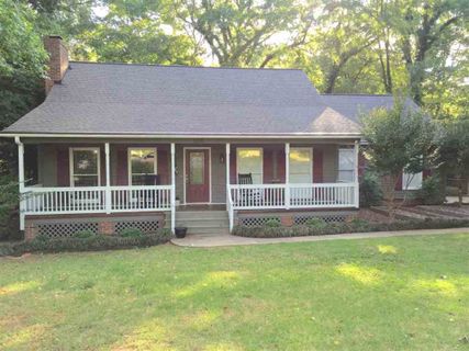 106 Rippleview Drive