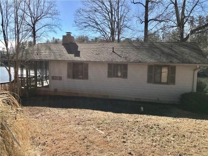 912 Point Place sold home in Cherokee Lake, Tamassee, SC