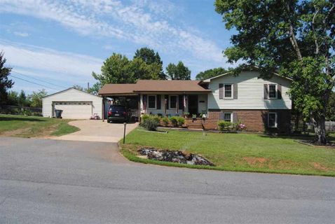 101 Dogwood Court