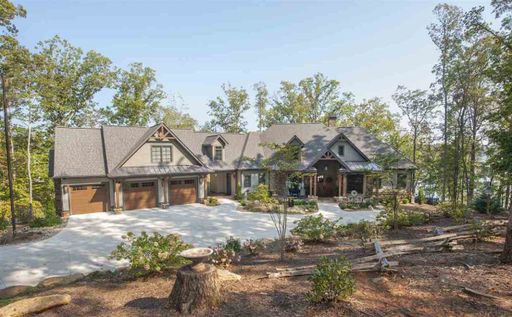4111 Augusta Point Drive Lot 11 The Oaks sold home in The Oaks At Lake Keowee, Seneca, SC