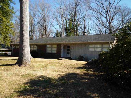 136 Tanglewood Drive sold home in Woodland Height, Anderson, SC