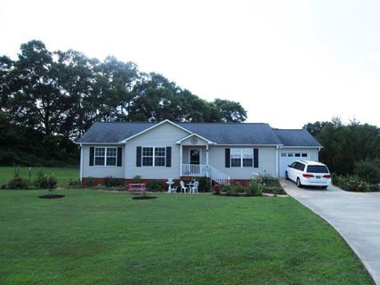 240 Jonaustin Way sold home in Peek Estates, Hartwell, GA