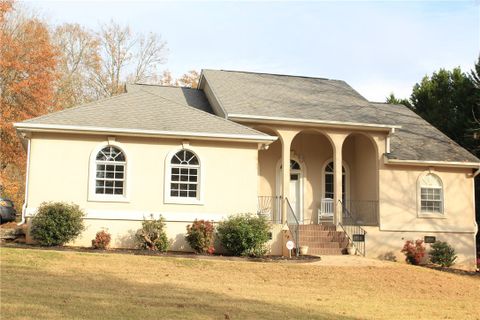 912 Meadow Lane
