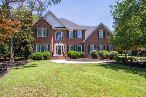 210 Oakmont Drive