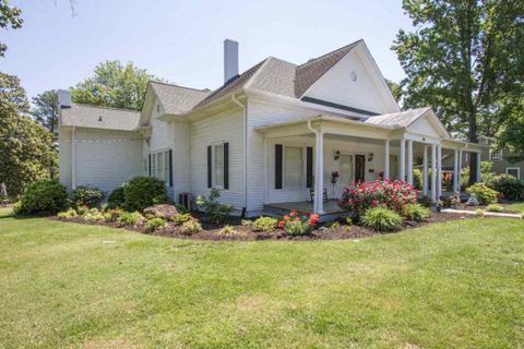 206 N B Street sold home in Northside, Easley, SC