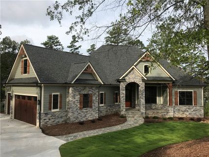 861 Elmwood Court