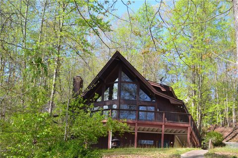 240 Parkview Drive