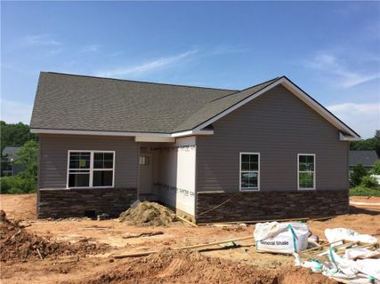 201 Ashwood Lane