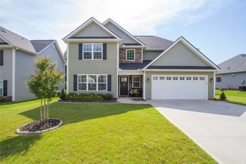 112 Gallant Lane