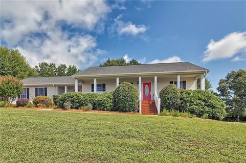117 Hallmark Lane