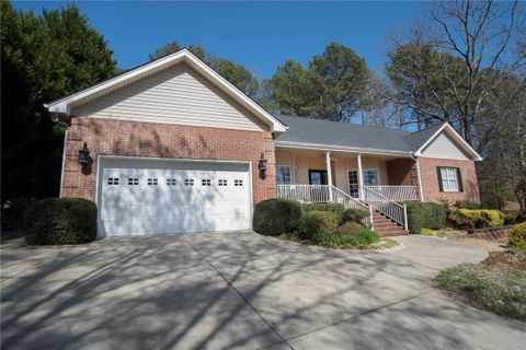 320 Amethyst Way