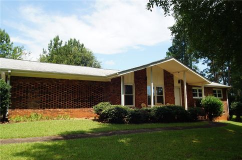 312 Arrowood Circle