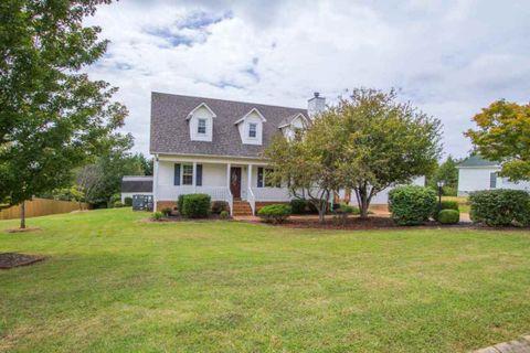114 Hallmark Lane