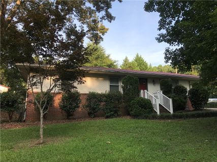1060 S Greenwich Drive