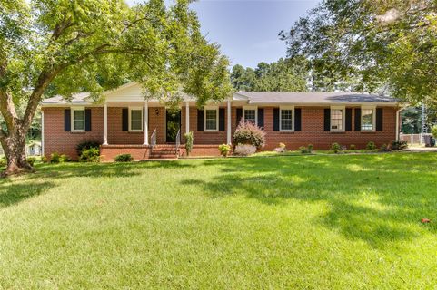104 Wedgewood Drive