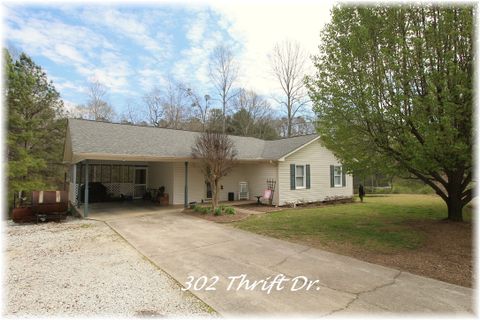 302 Thrift Drive sold home in Terrace Hills, Westminster, SC