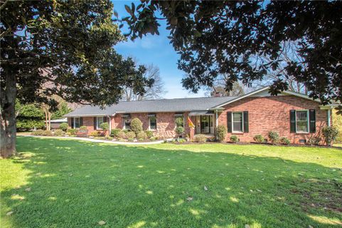 400 Arcadia Drive