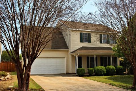 103 Elliott Circle
