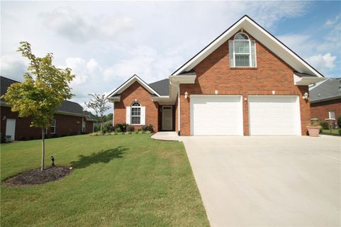 144 Camelot Drive sold home in The Crossing, Seneca, SC