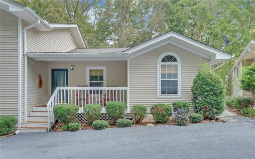 551 Lake Place Drive sold home in Lake Place, Lavonia, GA