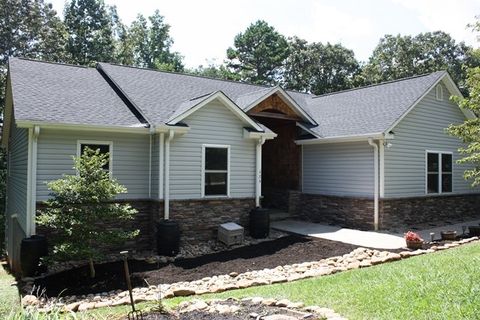 125 Beaver Lake Drive
