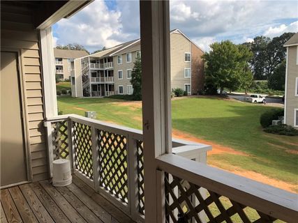 220 Elm Street 523