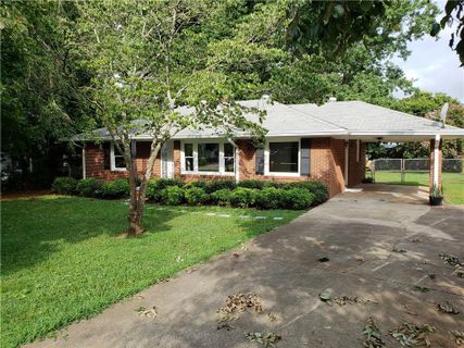 3204 Howland Drive