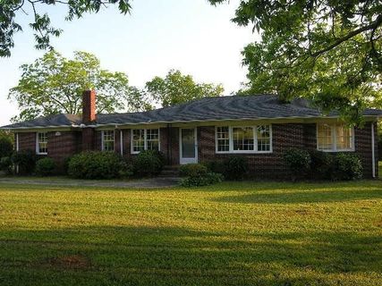 190 Meadow Lane sold home in No Subdivision, Westminster, SC