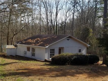1102 Pinelake Drive sold home in Isle-O-Pines, Townville, SC