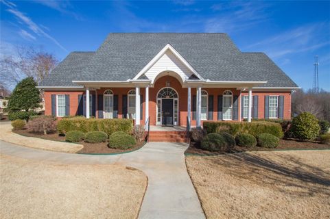 215 Dandelion Trail