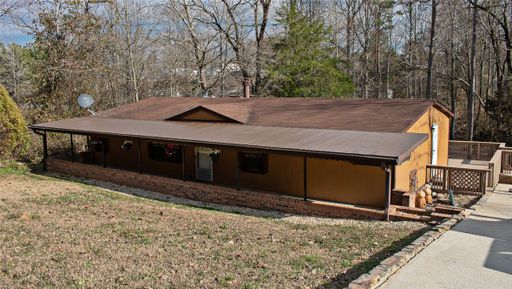 309 Manor Lane sold home in Windsor Place, Seneca, SC