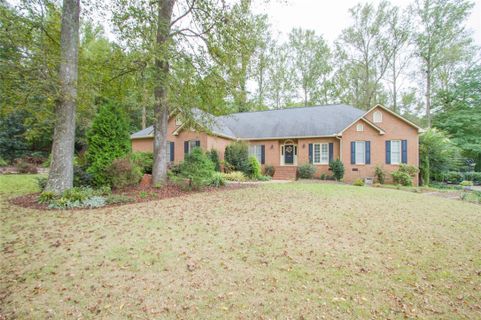 512 Brittany Park