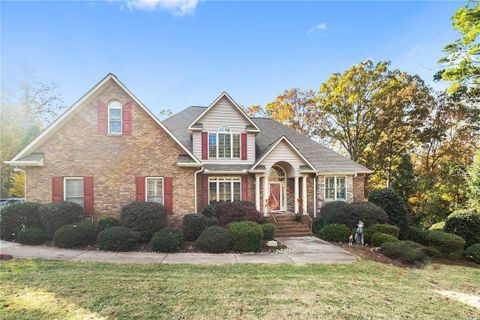 406 Holly Ridge Drive