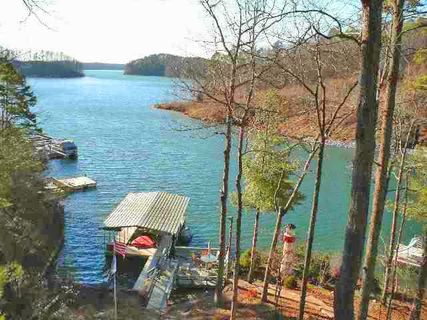 148 E Cove Drive sold home in East Cove, Six Mile, SC