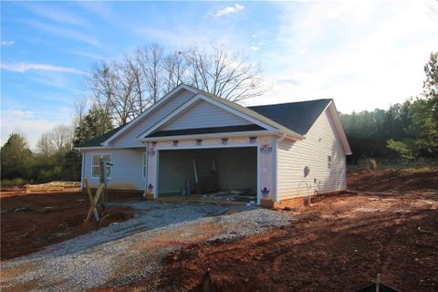 104 Lacy Lane