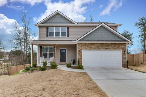 110 Crepe Myrtle Court
