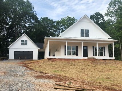 442 Twin View Drive