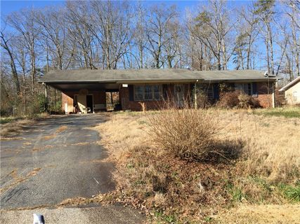 3031 Forest Drive