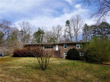 420 Forest Acres Circle