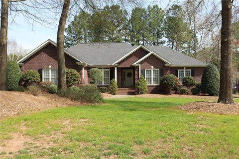 122 Wycombe Drive