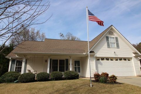 123 Grand Oak Circle