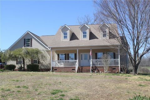 101 Edens Ridge Drive sold home in Edens Ridge, Six Mile, SC