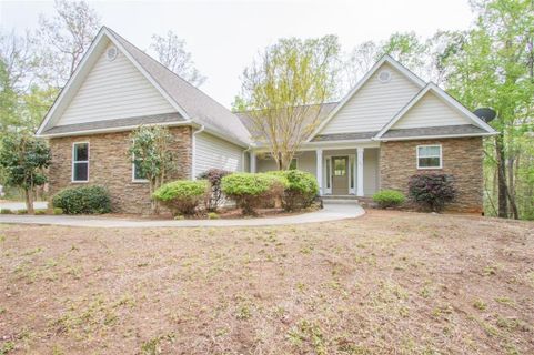 183 Bay Drive