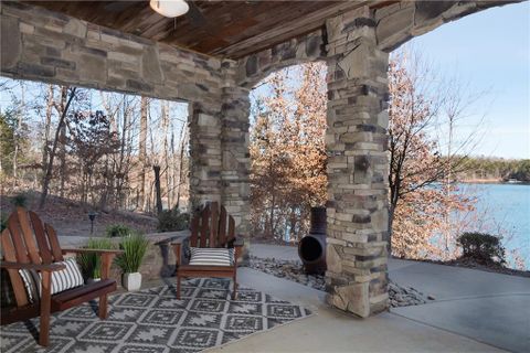 582 Sunset Point Drive