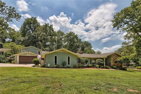 400 Clarendon Drive