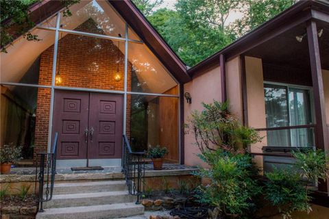 200 Valley View Drive