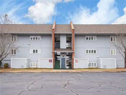 18 Harbor Gate Drive