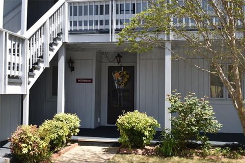 34 Harbor Gate