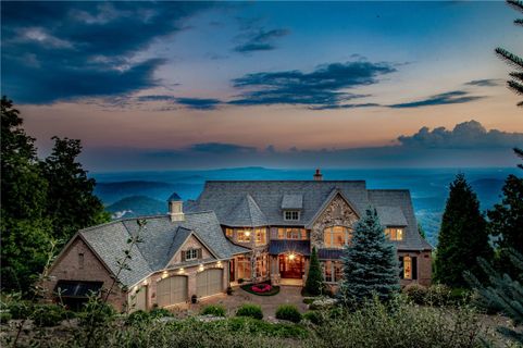 16 High Bluff Court
