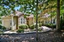 212 Wynmere Way sold home in Seneca, SC